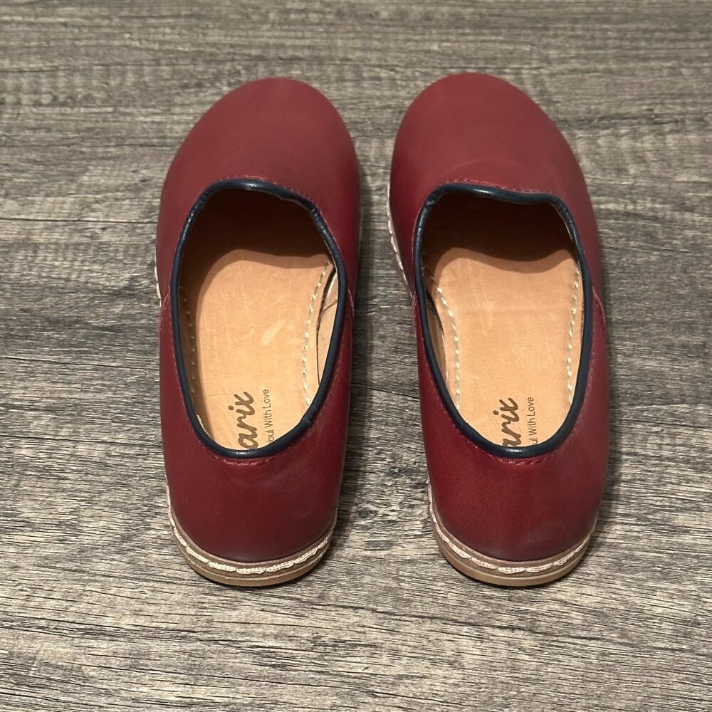 Charix Classic Bordeaux Slip-On, Size 37 - Picture 2 of 7